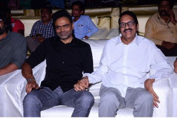 Maharshi Movie Pre Release Event